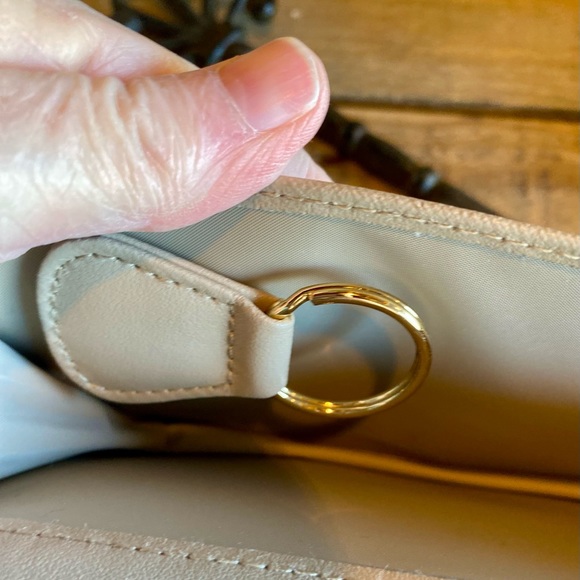 💥Buxton Crossbody Wallet💥 - Picture 7 of 14